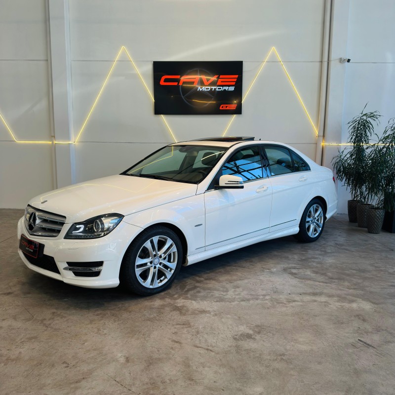 C 200 1.8 CGI AVANTGARDE 16V GASOLINA 4P AUTOMÁTICO - 2014 - CAXIAS DO SUL