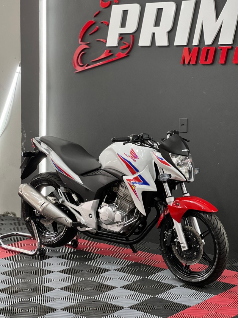 CB 300R  - 2015 - NOVO HAMBURGO