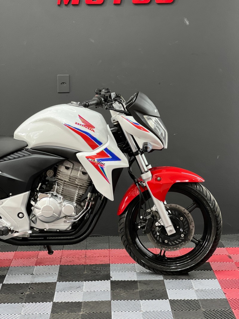 CB 300R  - 2015 - NOVO HAMBURGO