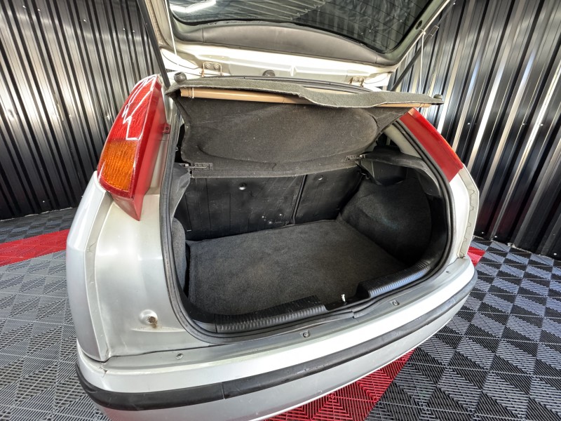 FOCUS 1.6 GLX 8V FLEX 4P MANUAL - 2005 - CAXIAS DO SUL