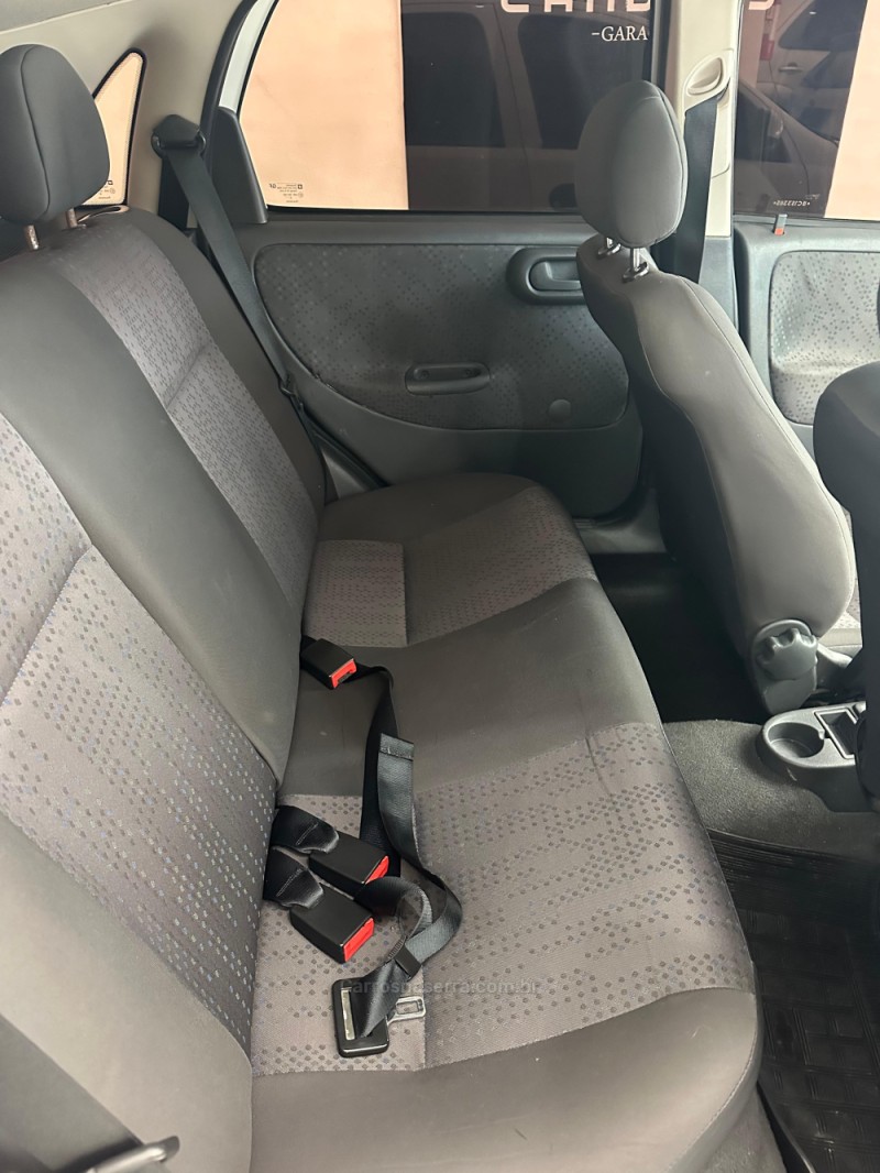 CORSA 1.4 MPFI MAXX 8V FLEX 4P MANUAL - 2011 - CAXIAS DO SUL