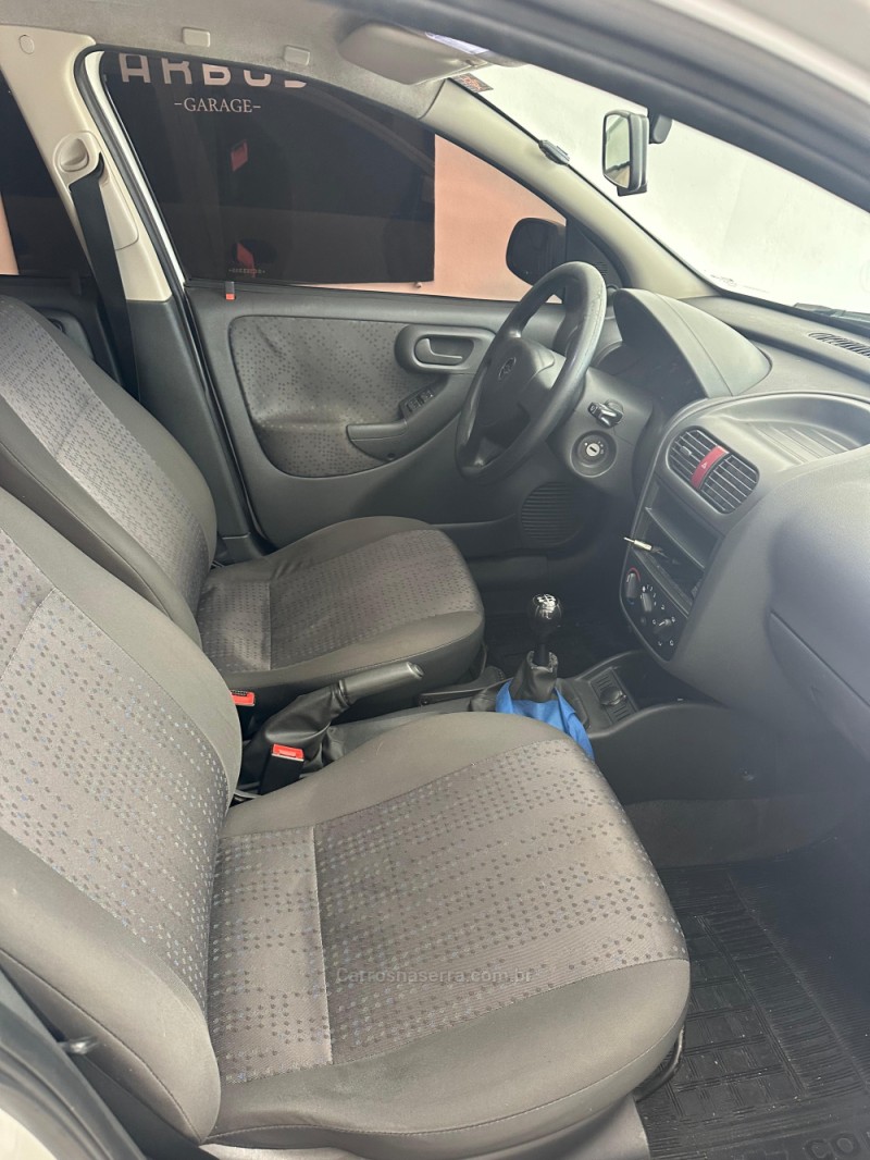 CORSA 1.4 MPFI MAXX 8V FLEX 4P MANUAL - 2011 - CAXIAS DO SUL