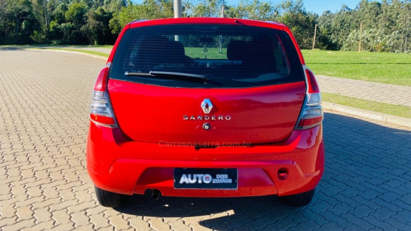 SANDERO 1.0 EXPRESSION 12V FLEX 4P MANUAL - 2014 - DOIS IRMãOS