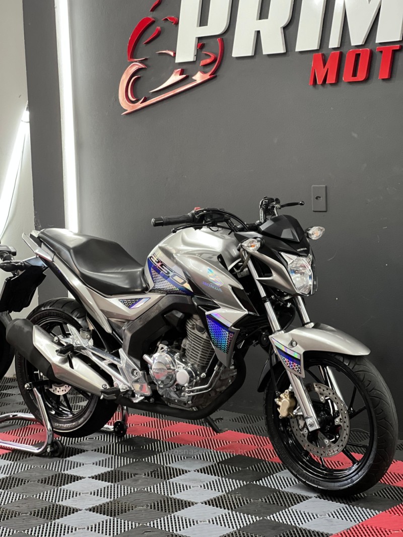 CB 250F TWISTER  - 2016 - NOVO HAMBURGO