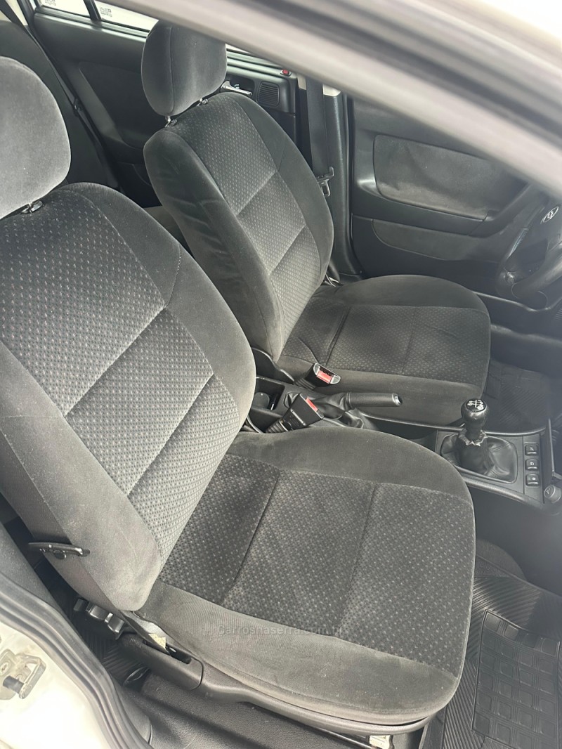 ASTRA 2.0 MPFI ADVANTAGE SEDAN 8V FLEX 4P MANUAL - 2011 - CAXIAS DO SUL