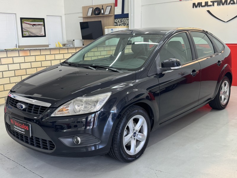 FOCUS 1.6 SE 8V FLEX 4P MANUAL - 2010 - CAXIAS DO SUL