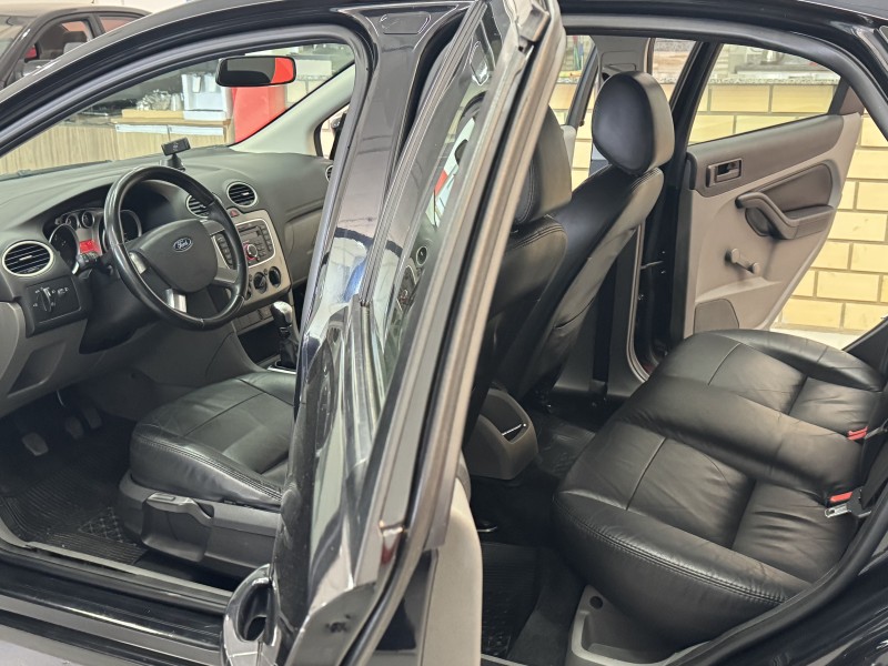 FOCUS 1.6 SE 8V FLEX 4P MANUAL - 2010 - CAXIAS DO SUL