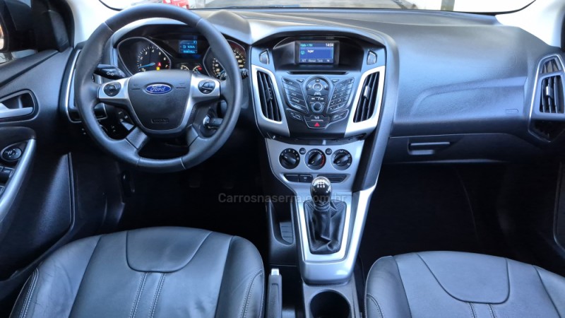 FOCUS 1.6 SE 16V FLEX 4P MANUAL - 2015 - SãO MARCOS