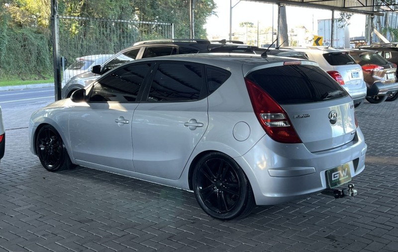 I30 2.0 MPFI GLS 16V GASOLINA 4P MANUAL - 2010 - CAXIAS DO SUL