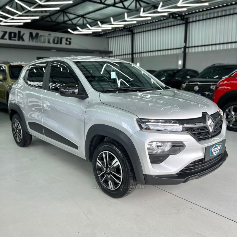 KWID 1.0 12V SCE FLEX INTENSE MANUAL - 2024 - CANOAS