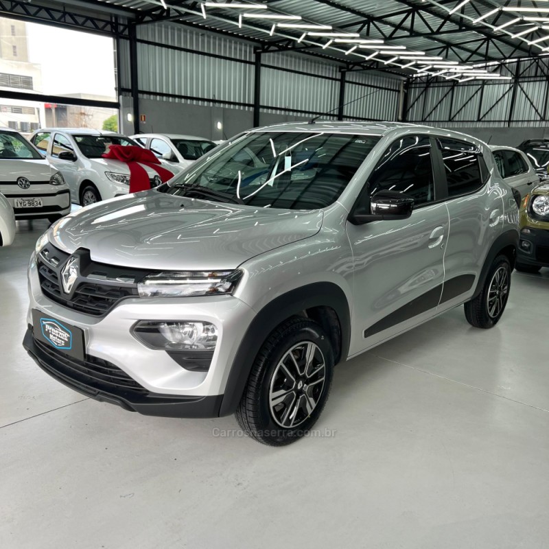 KWID 1.0 12V SCE FLEX INTENSE MANUAL - 2024 - CANOAS