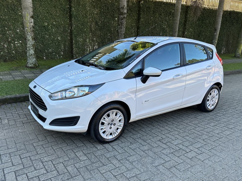 fiesta 1.5 s hatch 16v flex 4p manual 2014 caxias do sul