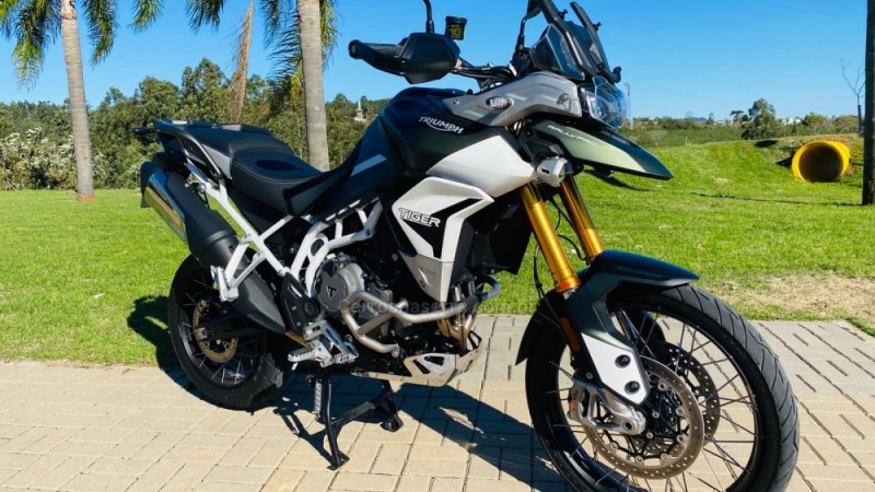 tiger 900 rally  2022 dois irmaos