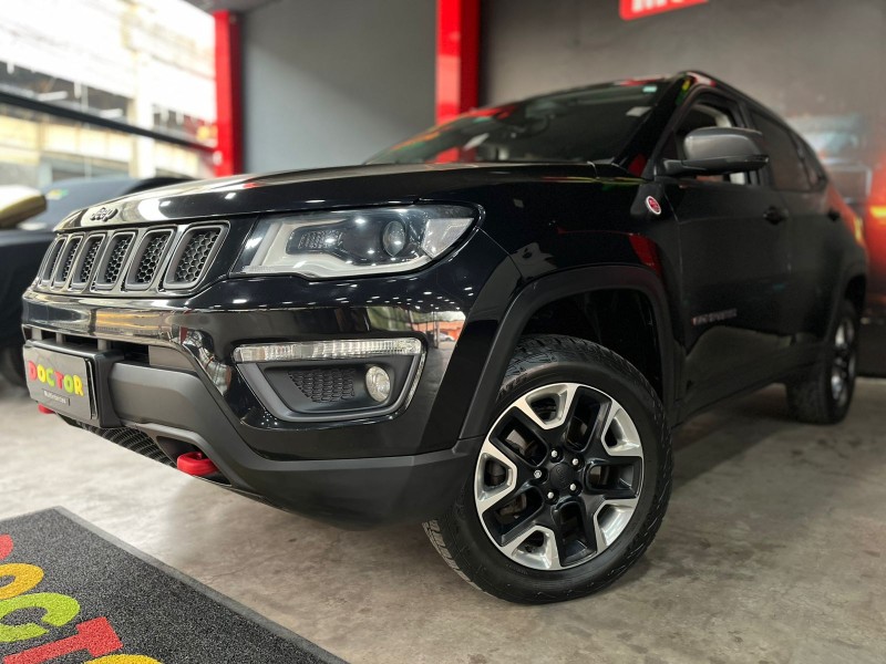 COMPASS 2.0 16V DIESEL TRAILHAWK 4X4 AUTOMÁTICO