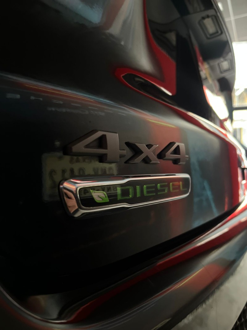 COMPASS 2.0 16V DIESEL TRAILHAWK 4X4 AUTOMÁTICO - 2017 - SãO LEOPOLDO