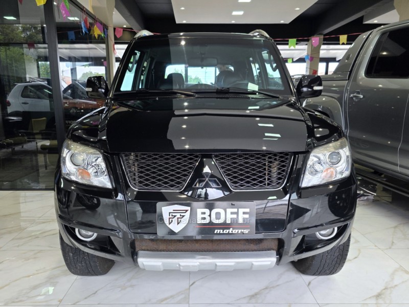 PAJERO TR4 2.0 4X4 16V 140CV FLEX 4P AUTOMÁTICO - 2013 - CAXIAS DO SUL