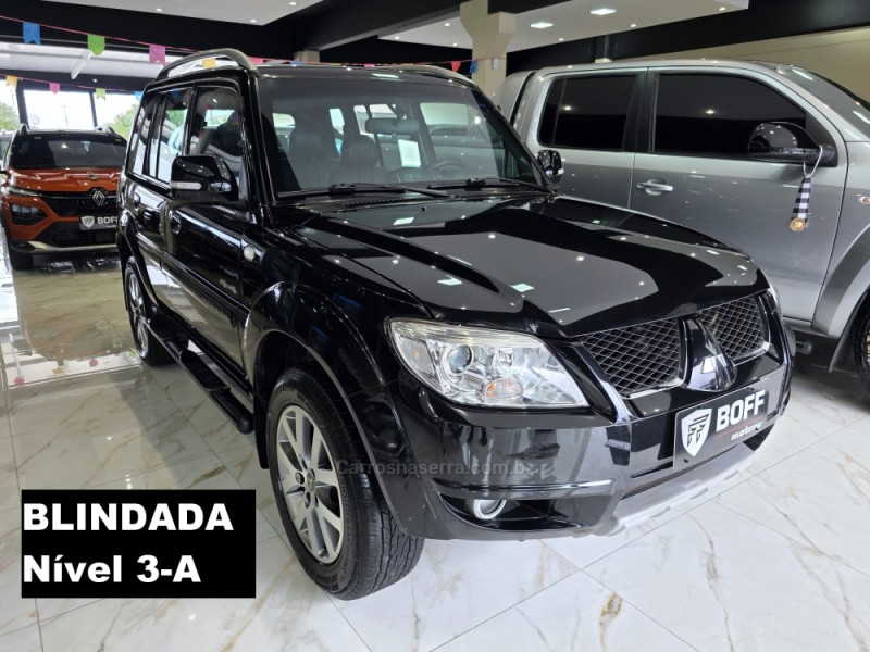 PAJERO TR4 2.0 4X4 16V 140CV FLEX 4P AUTOMÁTICO - 2013 - CAXIAS DO SUL