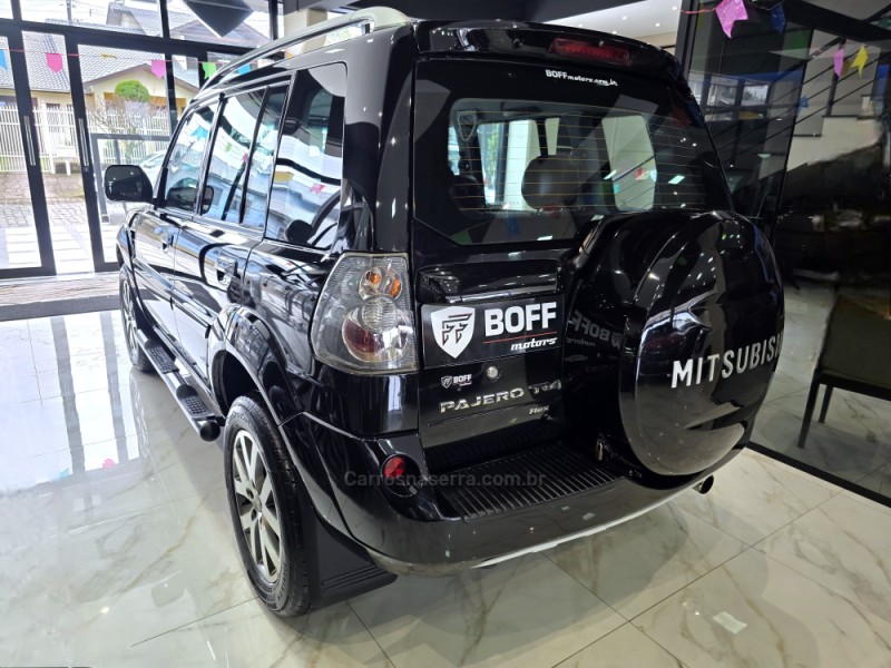 PAJERO TR4 2.0 4X4 16V 140CV FLEX 4P AUTOMÁTICO - 2013 - CAXIAS DO SUL