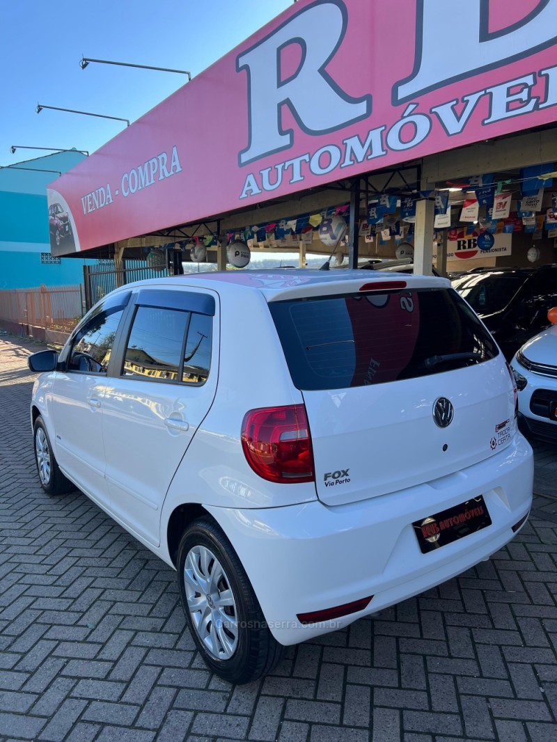 FOX 1.0 MI TREND 8V FLEX 4P MANUAL - 2013 - PAROBé