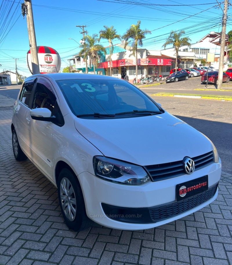 FOX 1.0 MI TREND 8V FLEX 4P MANUAL - 2013 - PAROBé