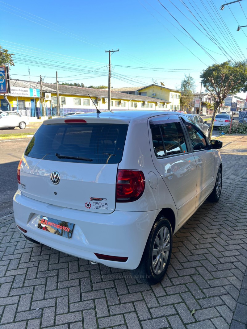 FOX 1.0 MI TREND 8V FLEX 4P MANUAL - 2013 - PAROBé