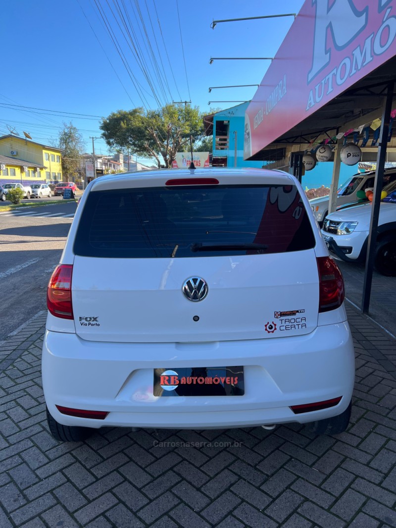FOX 1.0 MI TREND 8V FLEX 4P MANUAL - 2013 - PAROBé