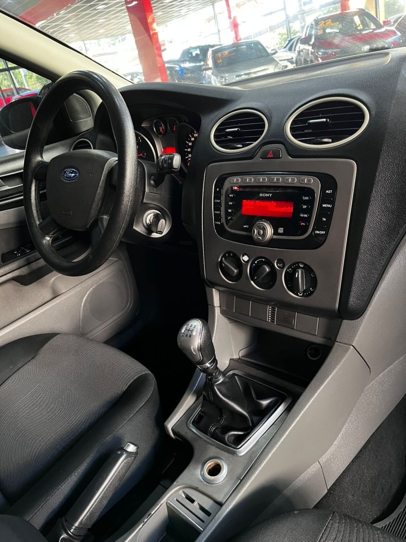 FOCUS 2.0 HA 16V GASOLINA 4P MANUAL - 2009 - SãO LEOPOLDO