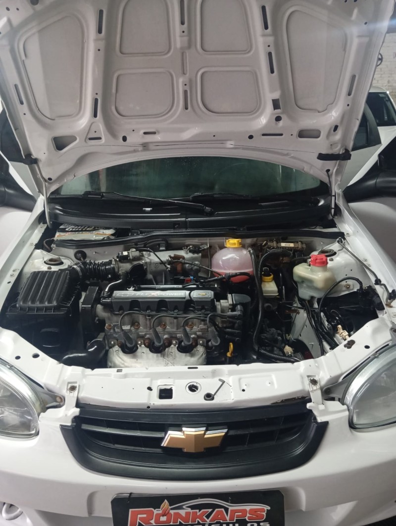 CORSA 1.0 MPFI CLASSIC SEDAN LIFE 8V FLEX 4P MANUAL - 2009 - CAXIAS DO SUL