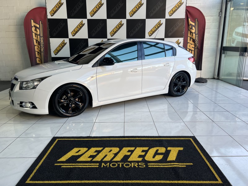 cruze 1.8 lt 16v flex 4p manual 2014 portao