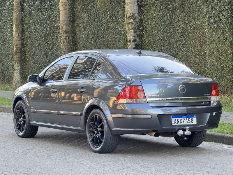 VECTRA 2.4 MPFI ELITE 16V FLEX 4P AUTOMÁTICO - 2006 - CAXIAS DO SUL