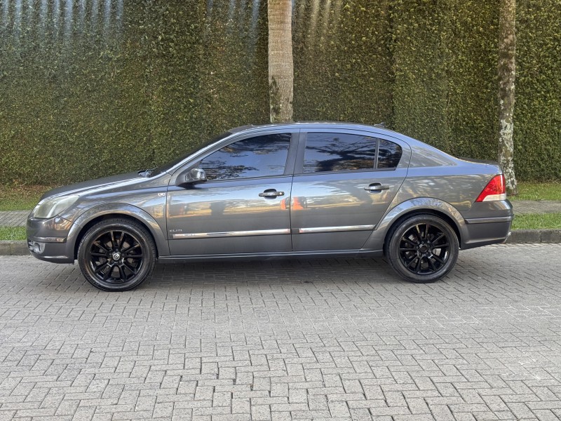 VECTRA 2.4 MPFI ELITE 16V FLEX 4P AUTOMÁTICO - 2006 - CAXIAS DO SUL