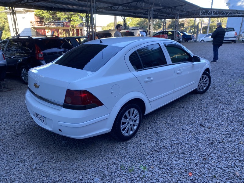 VECTRA 2.0 MPFI EXPRESSION 8V FLEX 4P MANUAL - 2011 - CAXIAS DO SUL