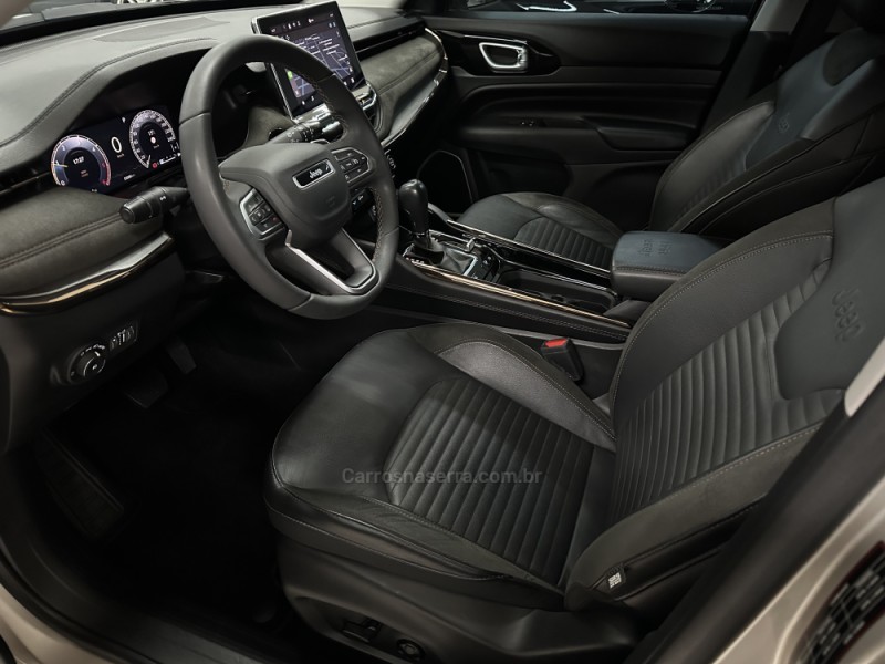 COMMANDER 2.0 LIMITED T380 16V 4X4 TURBO DIESEL 4P AUTOMÁTICO - 2022 - CHARQUEADAS