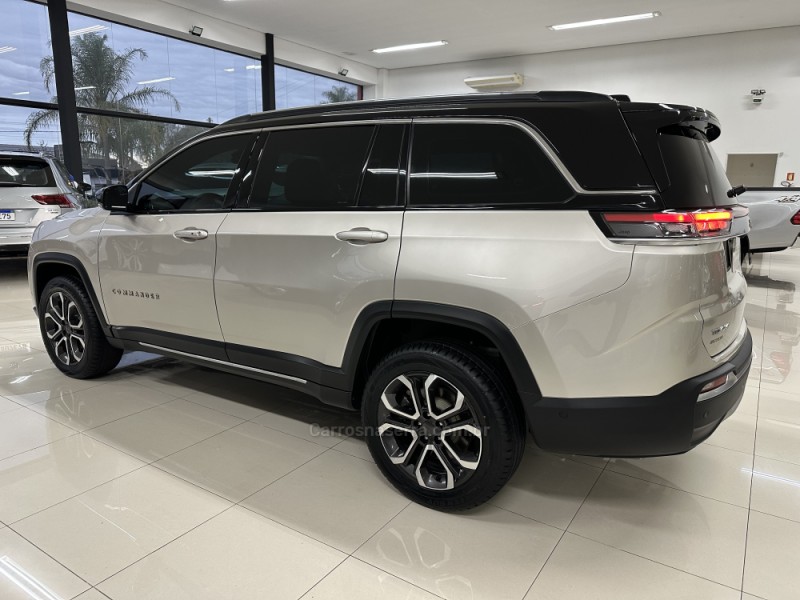 COMMANDER 2.0 LIMITED T380 16V 4X4 TURBO DIESEL 4P AUTOMÁTICO - 2022 - CHARQUEADAS