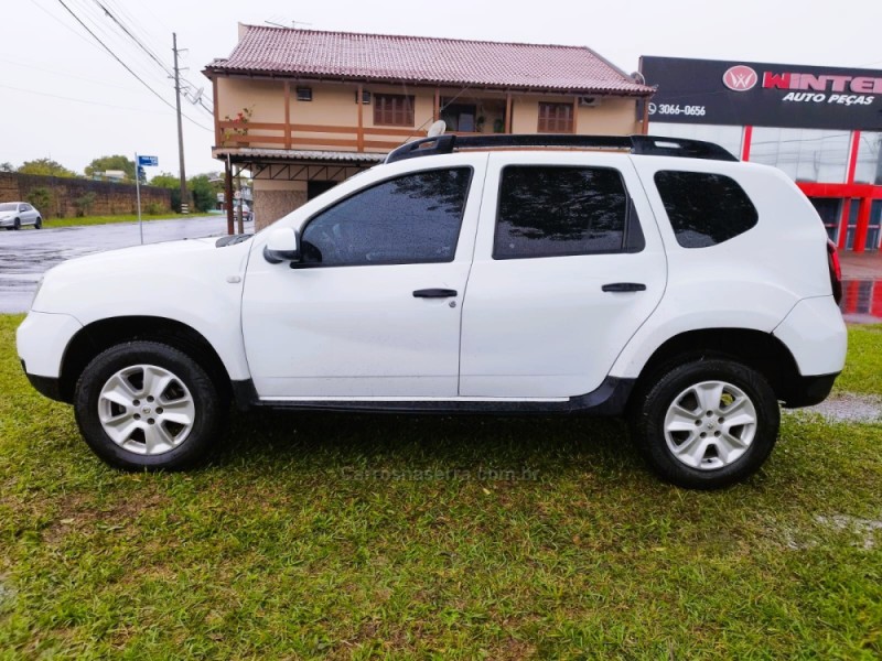 DUSTER 1.6 EXPRESSION 4X2 16V FLEX 4P MANUAL - 2019 - NOVO HAMBURGO
