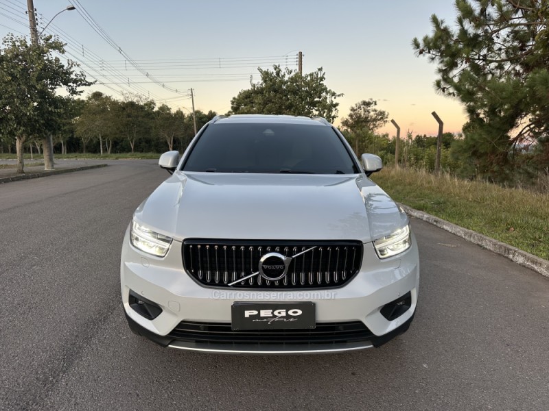 XC 40 1.5 T5 RECHARGE INSCRIPTION EXPRESSION HÍBRIDO 4P AUTOMÁTICO - 2021 - BENTO GONçALVES