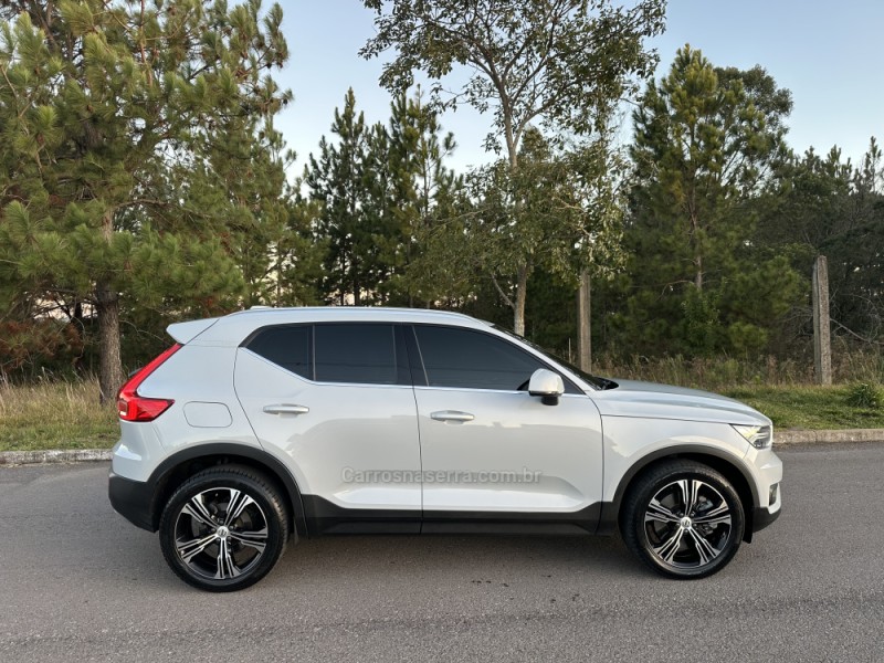 XC 40 1.5 T5 RECHARGE INSCRIPTION EXPRESSION HÍBRIDO 4P AUTOMÁTICO - 2021 - BENTO GONçALVES