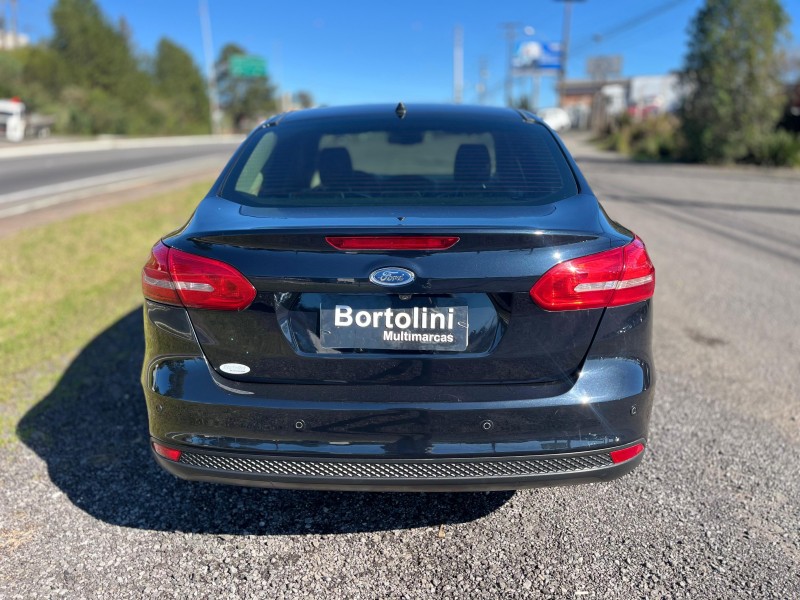 FOCUS 2.0 SE SEDAN 16V FLEX 4P AUTOMÁTICO - 2016 - FARROUPILHA