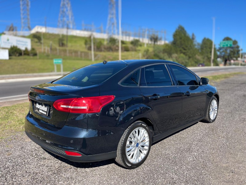 FOCUS 2.0 SE SEDAN 16V FLEX 4P AUTOMÁTICO - 2016 - FARROUPILHA