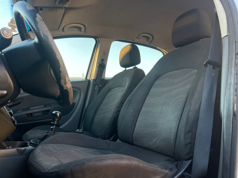 PUNTO 1.4 ATTRACTIVE 8V FLEX 4P MANUAL - 2011 - CAXIAS DO SUL