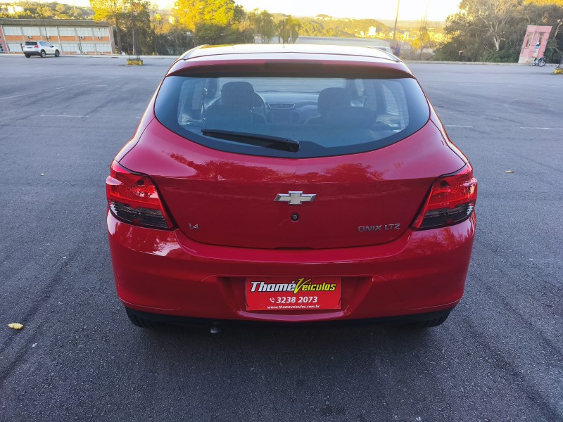 ONIX 1.4 MPFI LTZ 8V FLEX 4P MANUAL - 2014 - CAXIAS DO SUL
