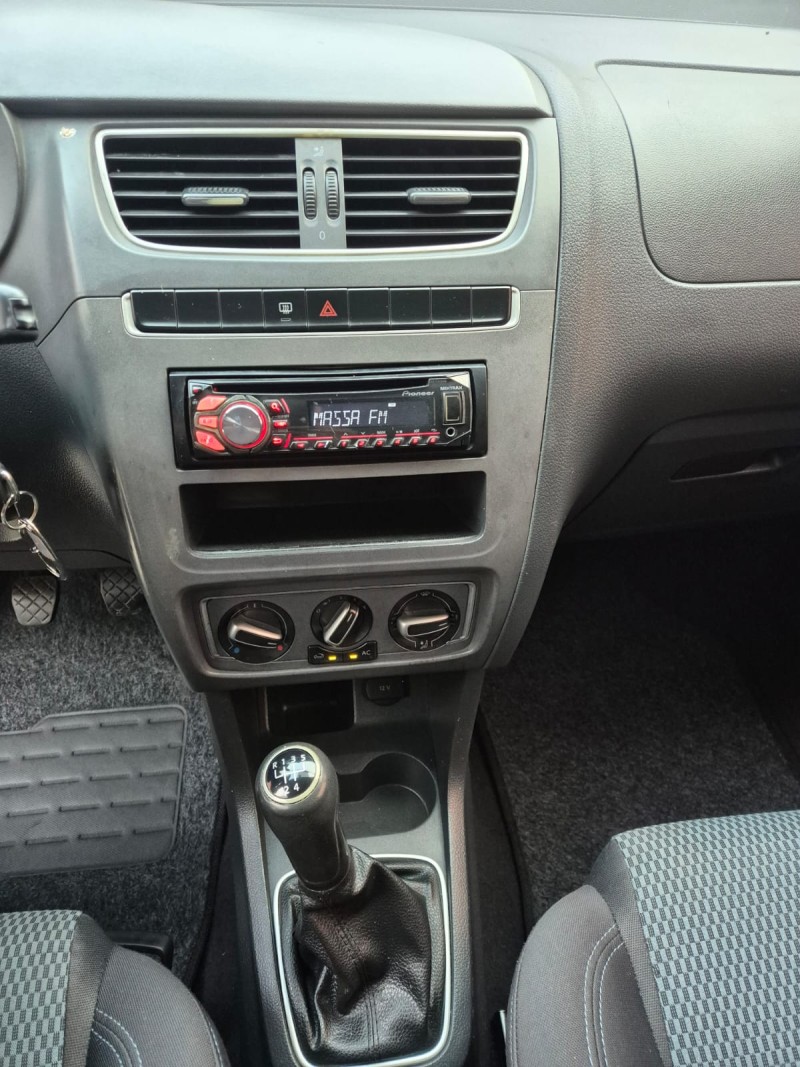 FOX 1.0 MI BLUEMOTION 8V FLEX 4P MANUAL - 2014 - CAXIAS DO SUL