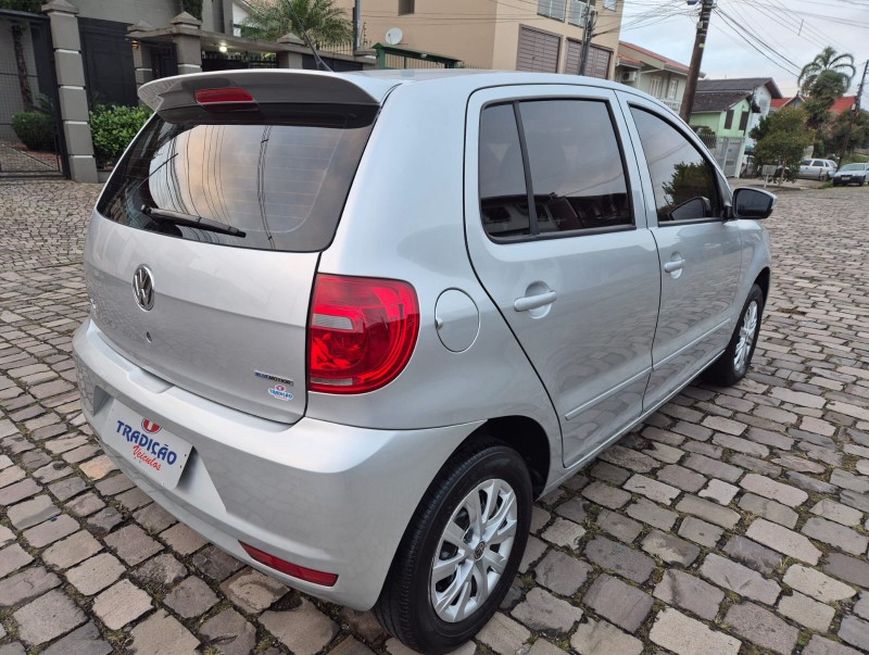 FOX 1.0 MI BLUEMOTION 8V FLEX 4P MANUAL - 2014 - CAXIAS DO SUL