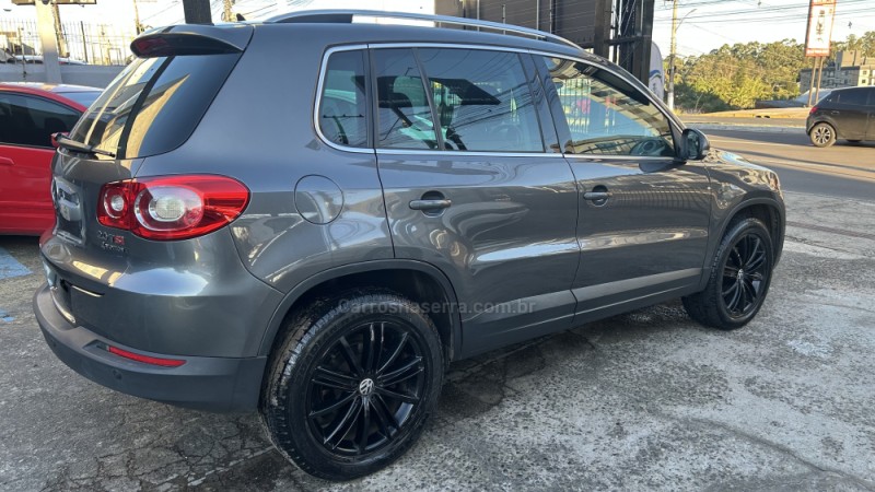 TIGUAN 2.0 TSI 16V TURBO GASOLINA 4P TIPTRONIC - 2011 - GRAVATAí
