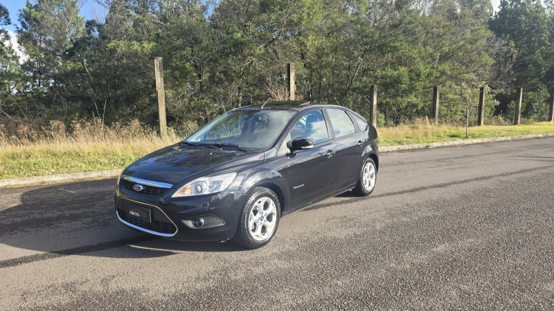 focus 2.0 titanium hatch 16v flex 4p automatico 2013 bento goncalves
