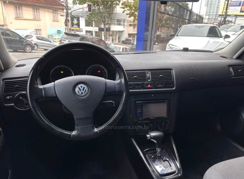 GOLF 2.0 MI 8V FLEX 4P TIPTRONIC - 2009 - CAXIAS DO SUL