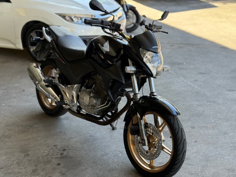 CB 300R  - 2010 - CAXIAS DO SUL