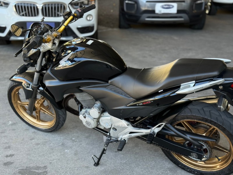 CB 300R  - 2010 - CAXIAS DO SUL