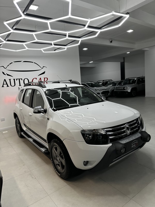 DUSTER RENAULT DUSTER 1.6 TECH ROAD DYNAMIQUE 4X2 16V FLEX 4P MANUAL - 2014 - CAXIAS DO SUL