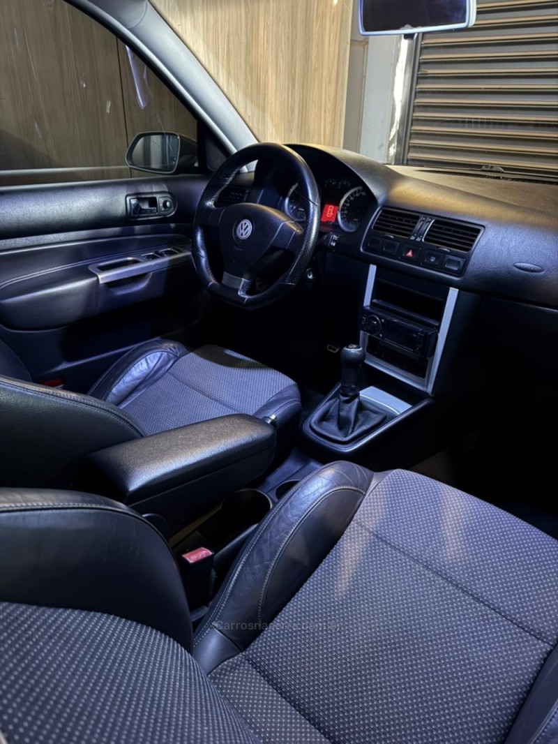 GOLF 1.6 MI SPORTLINE 8V FLEX 4P MANUAL - 2011 - LAJEADO